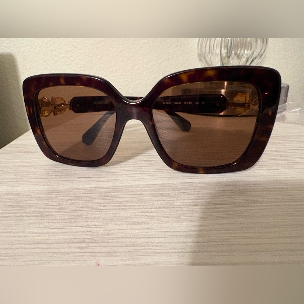Tortoise Swarovski sunglasses polarized